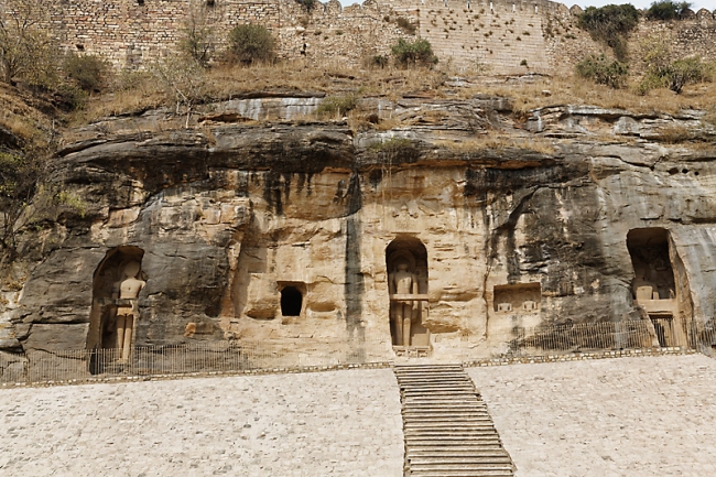 Gwalior-Statues jaïnes-051